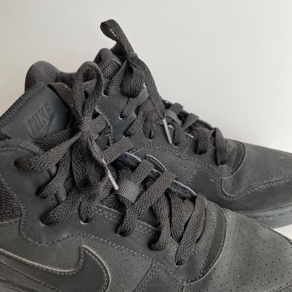 Nike Court Borough Mid Lace-Up High Top Basketball Shoes Youth US 5.5 839977-001 - Picture 5 of 9